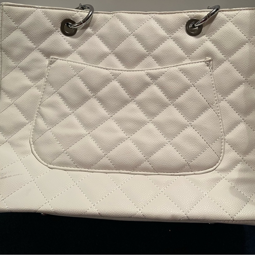 INSPIRED White Quilted Tote Bag - Picture 3 of 8